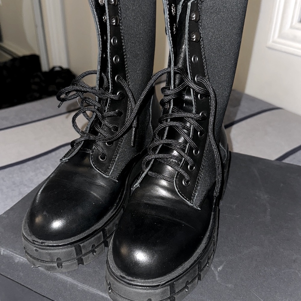 Womens military style Yoox ankle boots - Picture 4 of 4